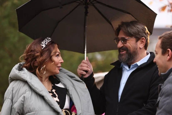 Появились первые фото со съемок продолжения сериала «Счастливы вместе»